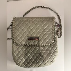 Elegant Quilted Crossbody Bag with Chain Strap